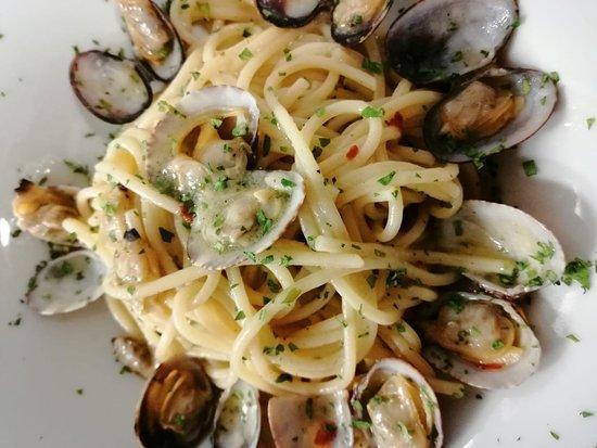 La Cantinella